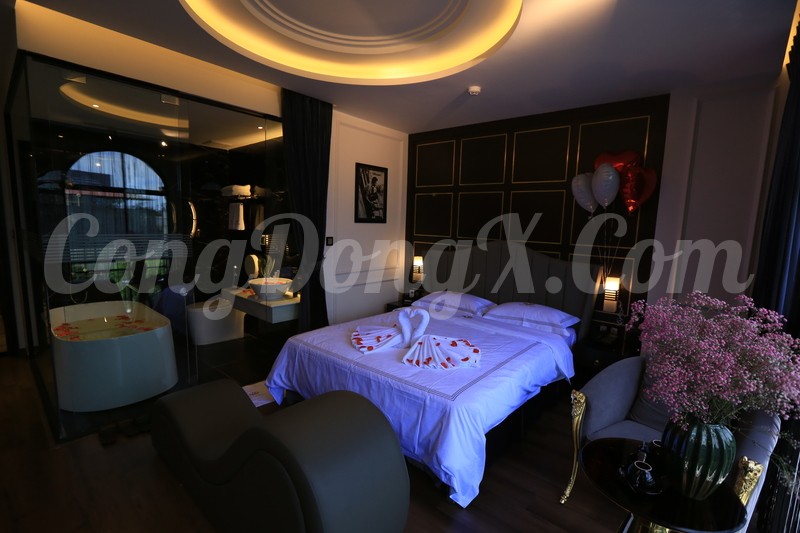 Phòng Tình yêu - Nguyễn Anh Hotel - 27 Nguyễn Ngọc Doãn - HN