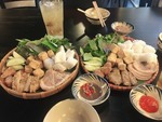 quan-bun-dau-dac-sac.jpg